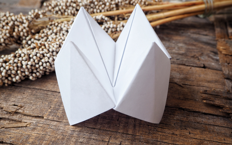 Cách gấp đông tây nam bắc bằng giấy