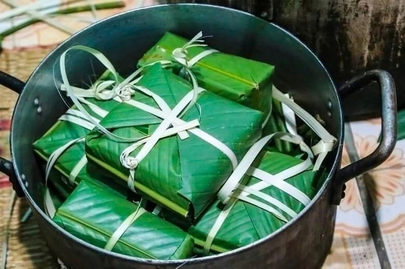 Cách gói bánh chưng bằng lá chuối ảnh 5
