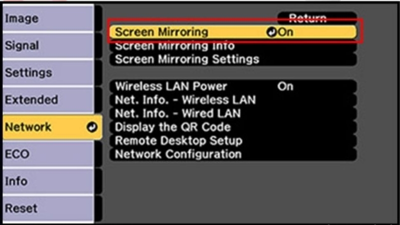 Bật tính năng Screen Mirroring trên máy chiếu