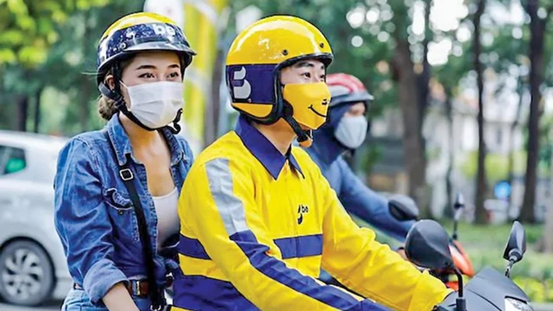 Chạy xe công nghệ hoặc giao hàng (nếu đủ điều kiện)