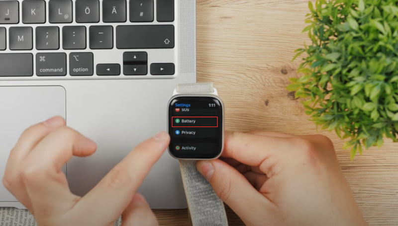 Cách kiểm tra tình trạng pin Apple Watch 1