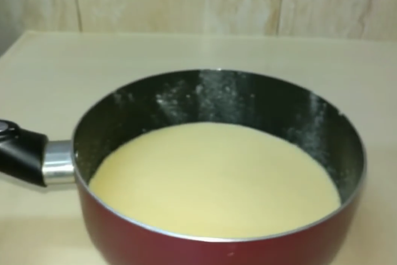 Cách làm bánh bông lan bằng chảo chống dính