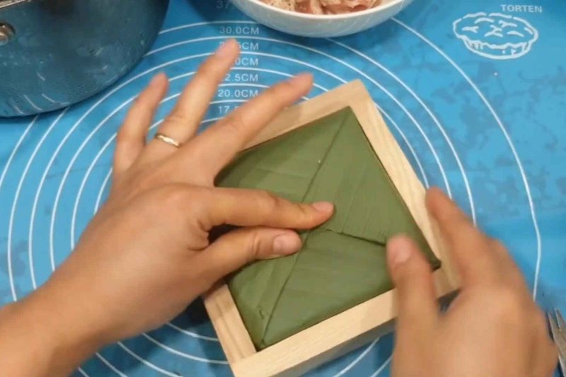 cách làm bánh chưng mật hình 17
