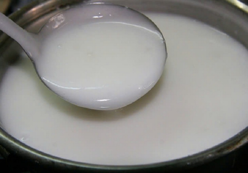 Cách làm bánh cuốn tôm bằng chảo chống dính ảnh 2