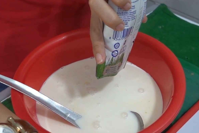 cách làm bánh flan caramen lá dứa 3