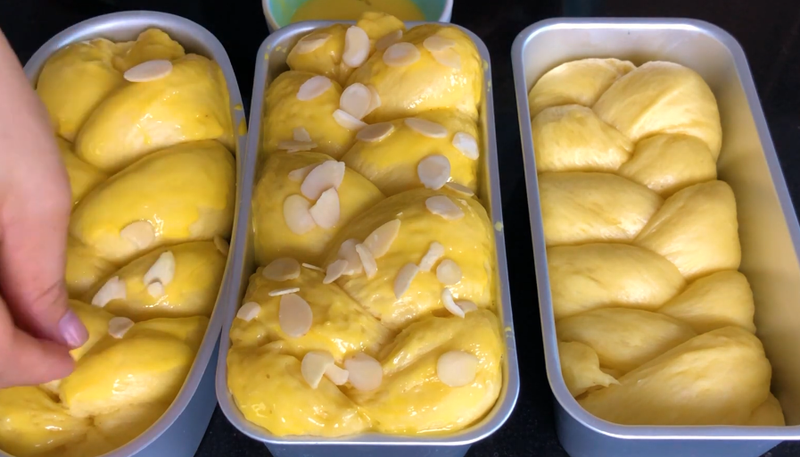 Cách làm bánh mì hoa cúc bằng lò nướng 6