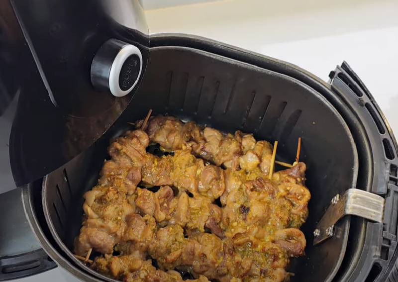 Cách làm bánh mì thịt xiên nướng 4