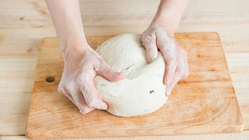Bước 3: Nhào bột