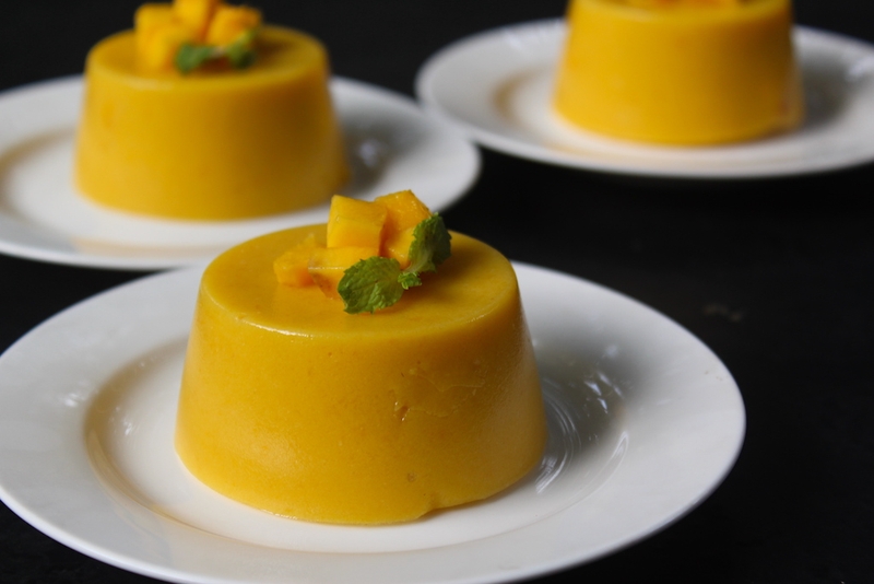 Cách làm bánh pudding xoài 4