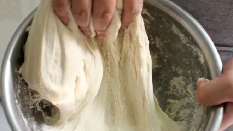 Bước 4: Trộn hỗn hợp khô và hỗn hợp ướt