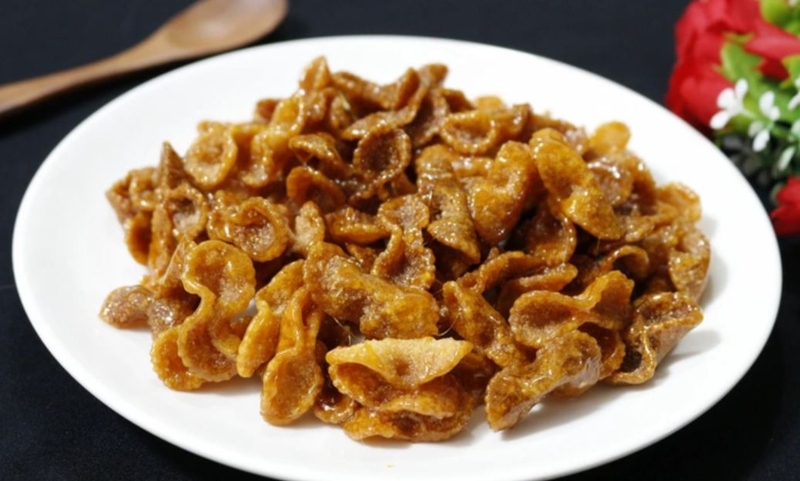 cách làm bim bim vị caramel bằng chảo chống dính 5