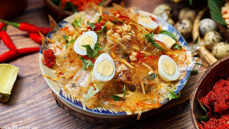 Thưởng thức bò khô sợi đúng điệu