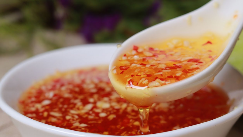 Bước 3: Pha nước chấm