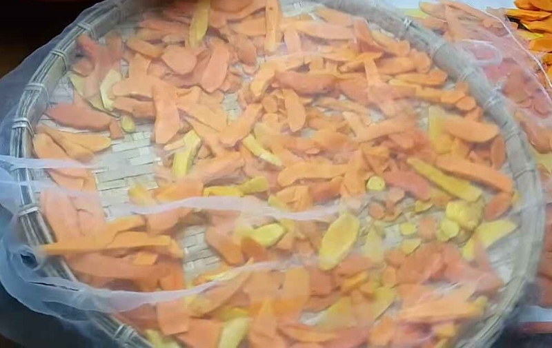 Phủ lên 1 lớp màn mỏng
