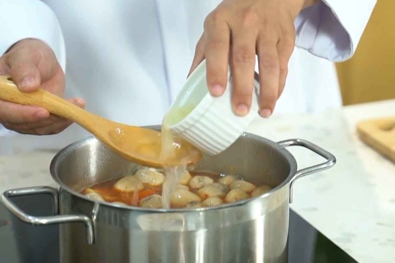 cách làm bún cá ngừ hộp hình 7