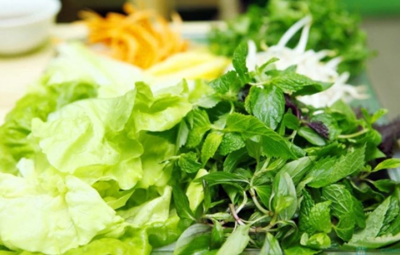 cách làm cá ồ hấp cuốn bánh tráng 4