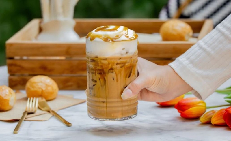 cách làm caramel macchiato 6