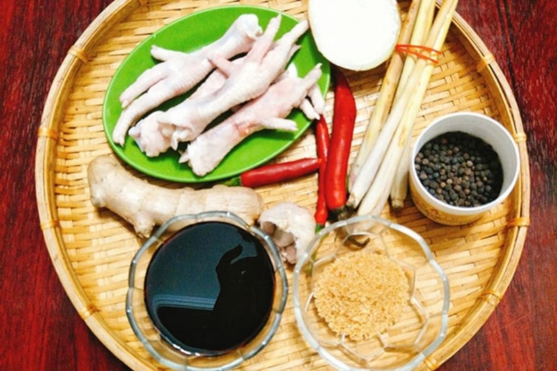 cách làm chân gà ngâm xì dầu 1