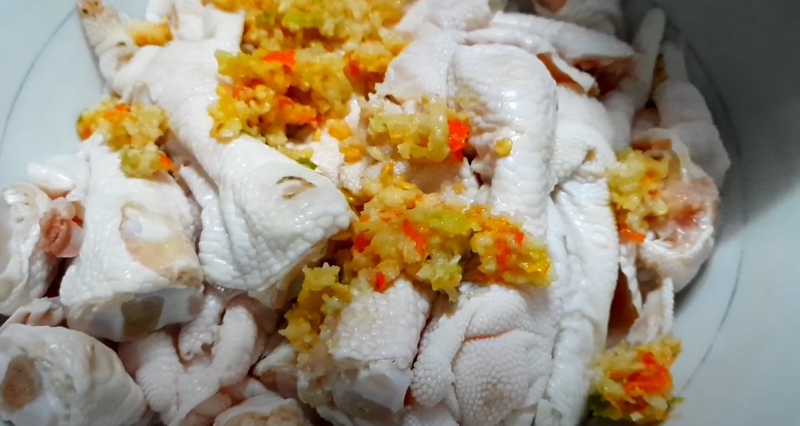 chân gà rút xương nướng 4