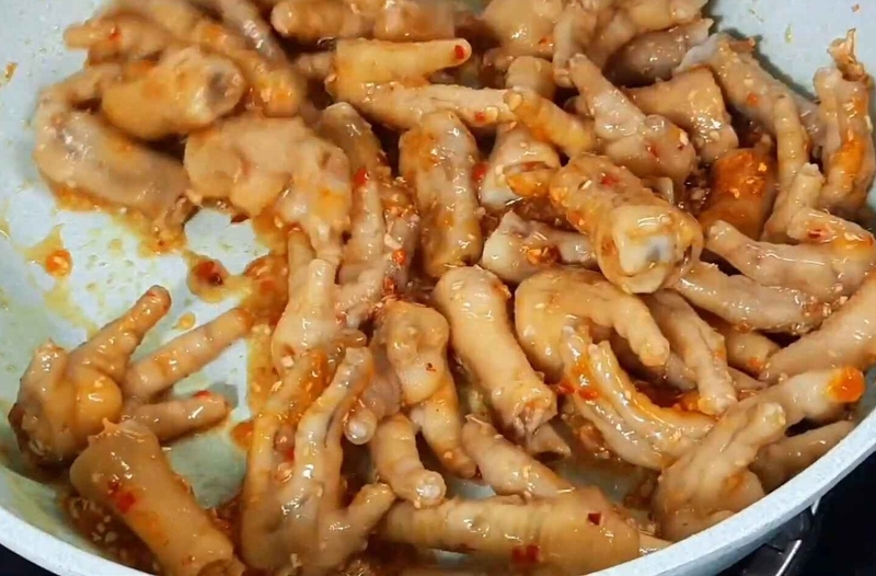 cách làm chân gà xào sả ớt 7