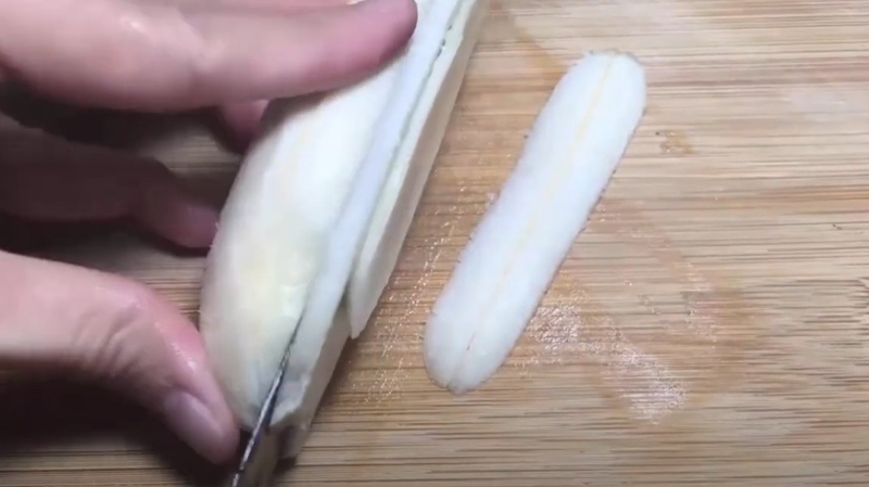 cách làm chuối chiên không cần bột 2