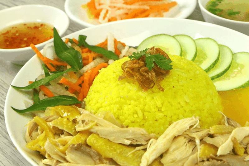 Cách làm cơm gà xé Phú Yên 8