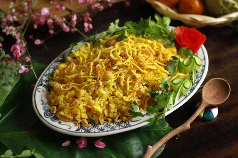 cách làm cơm nguội chiên trứng - hình 4
