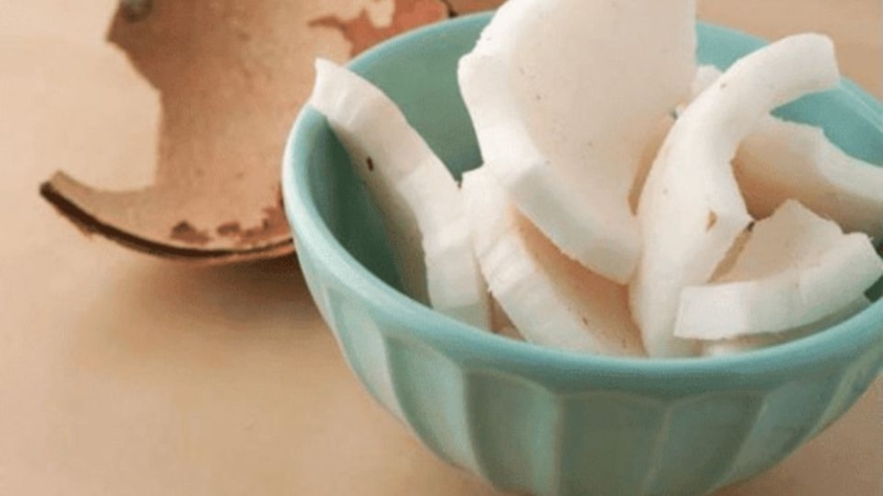 Cách làm dầu dừa bằng máy ép chậm 2