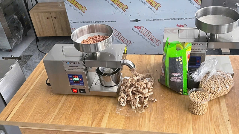 Cách làm dầu lạc từ máy ép chậm - 06