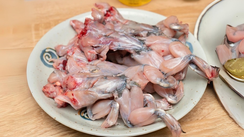 Ếch kho tộ (ảnh 6)