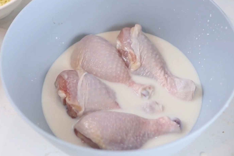 cách làm gà rán bằng nồi chiên không dầu hình 3