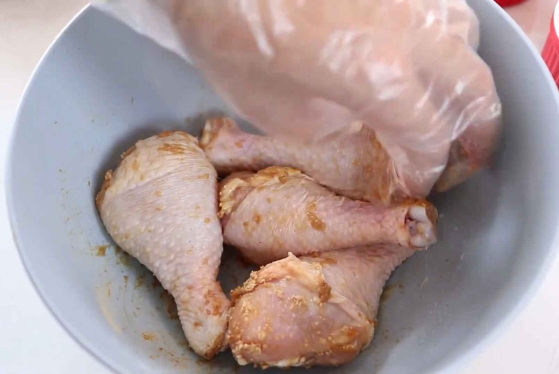 cách làm gà rán bằng nồi chiên không dầu hình 4