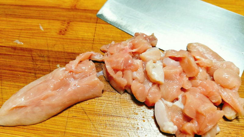 Cách làm hạt nêm từ thịt gà 3