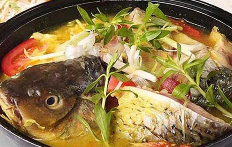 cách làm lẩu cá chép bằng bếp từ ảnh 5