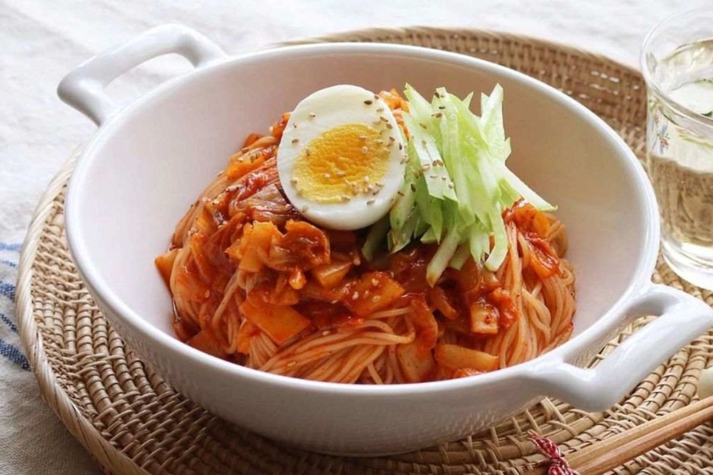 cách làm mì trộn chua cay 4