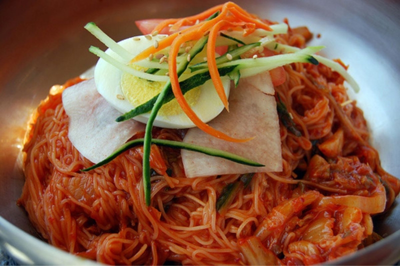 cách làm mì trộn chua cay 5