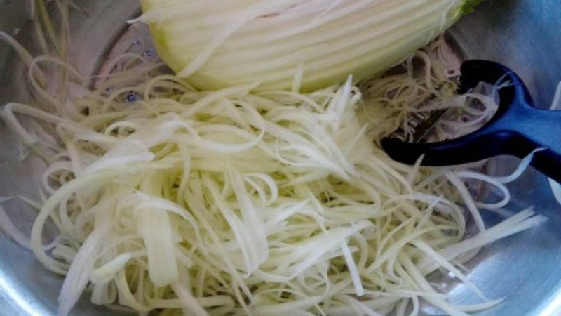 Bước 1: Sơ chế đu đủ