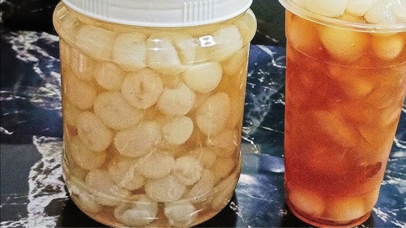 Bước 3: Ngâm nhãn