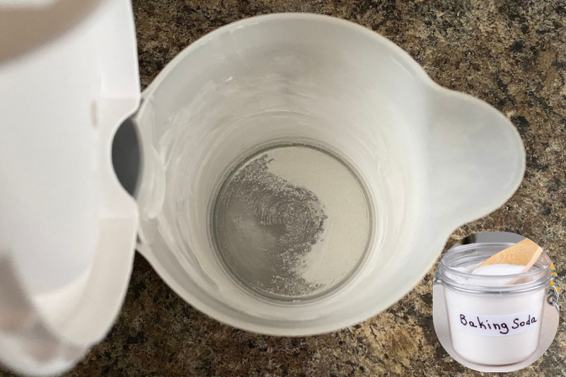 c&aacute;ch l&agrave;m sạch cặn trong ấm nước si&ecirc;u tốc (4)