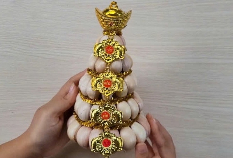 cách làm tháp tỏi ảnh 6