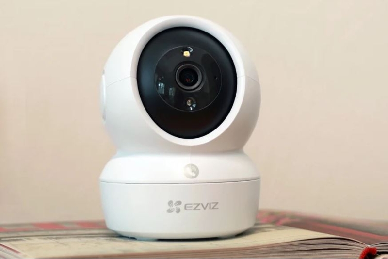 cách lắp thẻ nhớ vào camera Ezviz 1