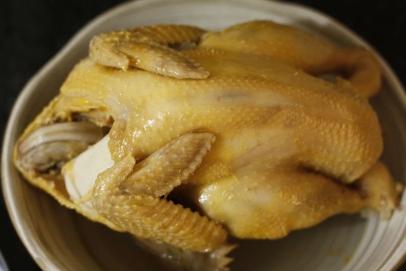 Cách luộc và lọc gà đẹp mắt 4