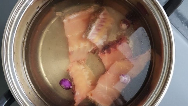 Bước 3: Nấu cá