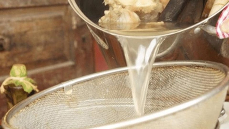 Bước 1: Chuẩn bị xương heo