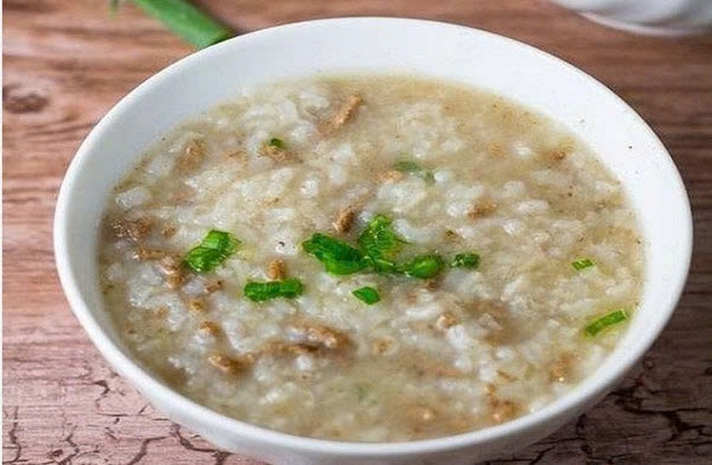 Cháo vịt đậu xanh hạt sen đậm đà