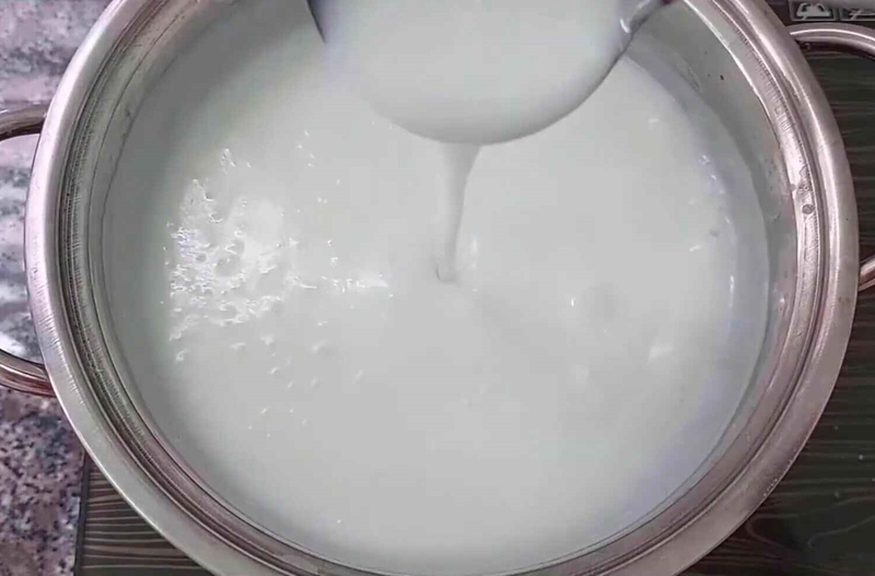 Cách nấu chè đậu trắng bằng nồi cơm điện 5