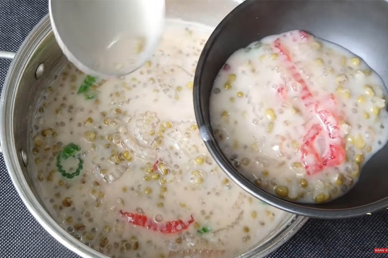 Nấu bột khoai và bột báng