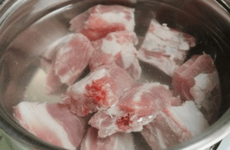 Cách nấu lẩu sườn bò và lẩu xương bò 3
