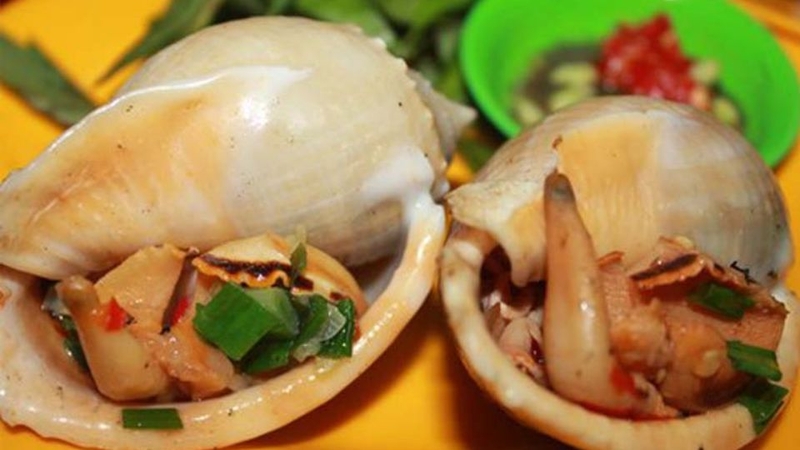 Ốc nướng mỡ hành