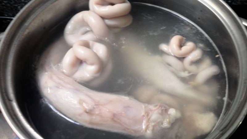 cách nấu phá lấu lòng heo 5
